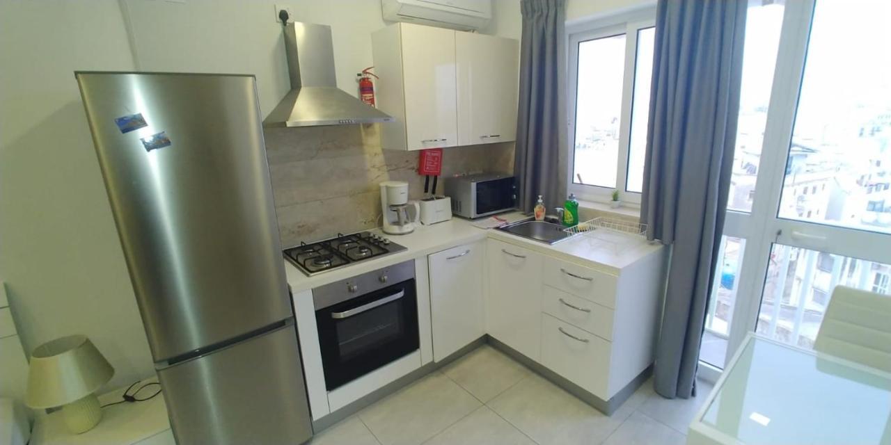 Wonderful Apartments With Shared Jacuzzi And Panorama Rooftop Gzira Exterior foto